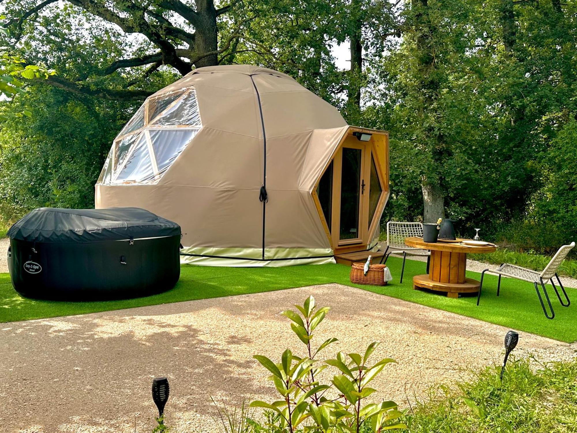 Dome Pathome Catonvielle المظهر الخارجي الصورة